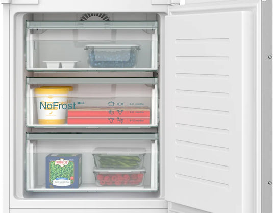 Siemens iQ100, Built-in fridge-freezer with freezer at bottom, 193.5 x 54.1 cm, sliding hinge