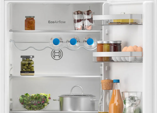 Bosch Series 4, Built-in fridge-freezer with freezer at bottom, 177.2 x 54.1 cm, flat hinge