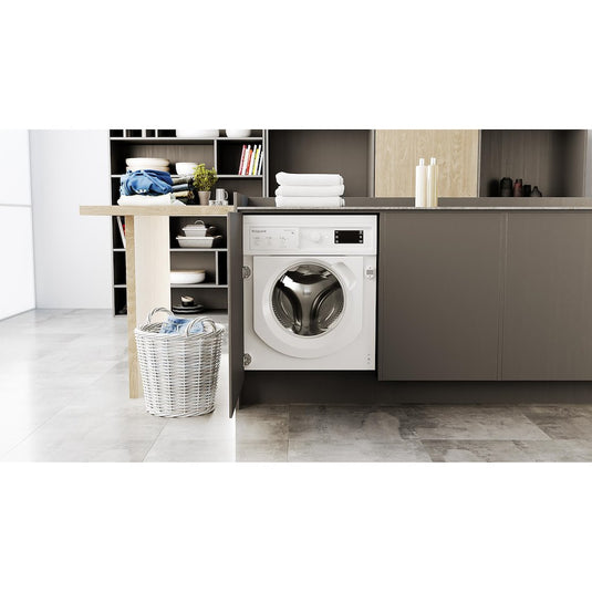 Hotpoint BIWMHG91485 Built-In Washing Machine